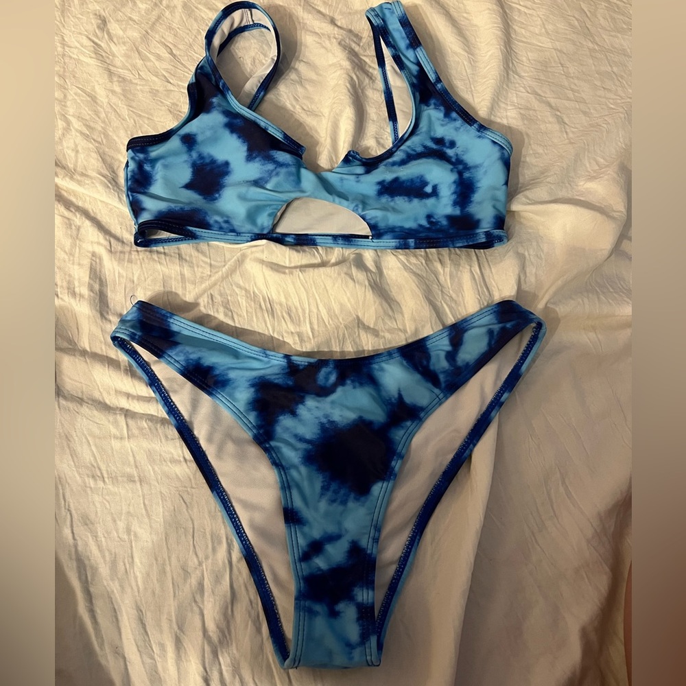 SHEIN blue bikini